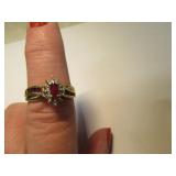 10kt Gold sz7 Ring w/ Redish Stone 2.8g