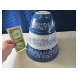 3pc Vintage Blue PYREX Nesting Bowl SET