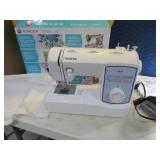 SINGER Simple3337 Sewing Machine EXC