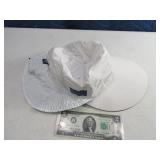 COLUMBIA szXL White Sun Hat