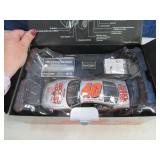 DieCast: Brooks&Dunn TeamCal LtdEd Marlin #40