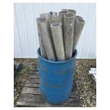 Barrel full of aluminum pipe 16 pieces, longest