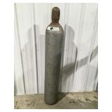 Carbon dioxide tank 52" tall has contents