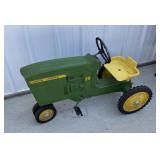 Vintage John Deere 20 pedal tractor