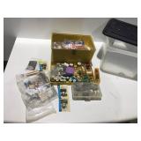 Sewing items & tote