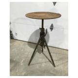 Rotating welding table  adjustable height