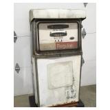 Vintage Wayne 420 gas pumpWheel cart not