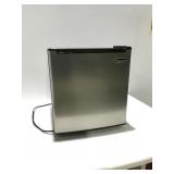 Magic chef small refrigerator