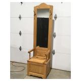 Seated hall tree
