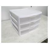 Plastic storage bin