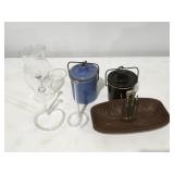 Miscellaneous items, Nutcracker crocks