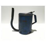 Swingspout oil dispenser