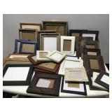 Picture frames in a tote