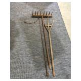 Primitive decor and whip