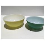 Pyrex bowls