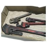 Pipe wrenches