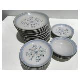 Fascinating stoneware dishes
