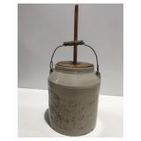 Crock churn