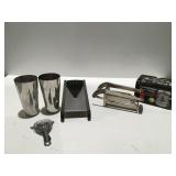 Miscellaneous kitchen items, handy, chopper, fry