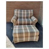 Masterfield Settee/Oversize Chair + Ottoman 48"L