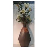 Pottery vase & flowers