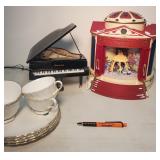 2 mech. musical collectables & sandwich set