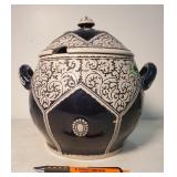 Large tureen