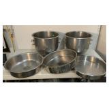 2 commercial mixing bowls & 2 pans