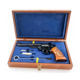 Smith & Wesson 29-2 .44 MAG Revolver Smith & Wesson 29-2 .44 MAG Revolver