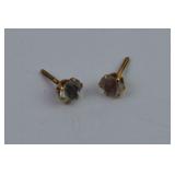 10 kt gold Stud Earrings Faux Diamond