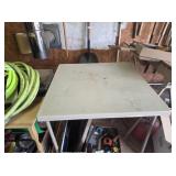 Folding Table & 2 Saw Horses