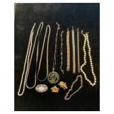 MISCELLANEOUS JEWELRY LOT