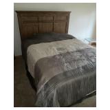 4 PIECE BEDROOM SET CEDAR LINED (QUEEN SERTA)