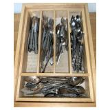 LARGE LOT OF FLATWARE