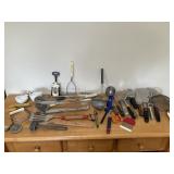 KITCHEN GADGET LOT
