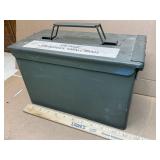 Metal ammo can single hinge good seal
