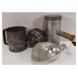 Shifter, mesh ball, scoop Shifter, mesh ball, scoop