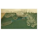 Clear glass lot plates, glasses Clear glass lot plates, glasses