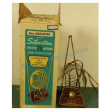 Vintage Silvertone bakelite rabbit ears in box Vintage Silvertone bakelite rabbit ears in box