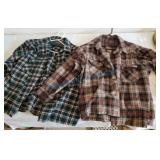 2 Pendleton men shirts Xtra large 2 Pendleton men shirts Xtra large