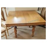 Kitchen table with 6chairs 3 leafs Kitchen table with 6chairs 3 leafs