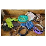 Women'sgloves and belts Women'sgloves and belts