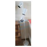 Pole lamp Pole lamp