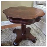 Small Pedestal Table in Living Room Small Pedestal Table in Living Room