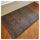 Small Rug w/ Brown & Blue Fibers Small Rug w/ Brown & Blue Fibers