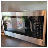 Kenmore Microwave Model No. 111.70913819 Kenmore Microwave Model No. 111.70913819