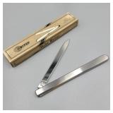 United Cutlery Melon Tester Knife