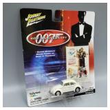 Johnny Lightning 007 German VW Beetle