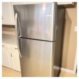 Frigidaire LFTR2021TFA Refrigerator / Freezer Frigidaire LFTR2021TFA Refrigerator / Freezer