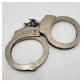 Smith & Wesson USA made Handcuffs w/ Key Smith & Wesson USA made Handcuffs w/ Key